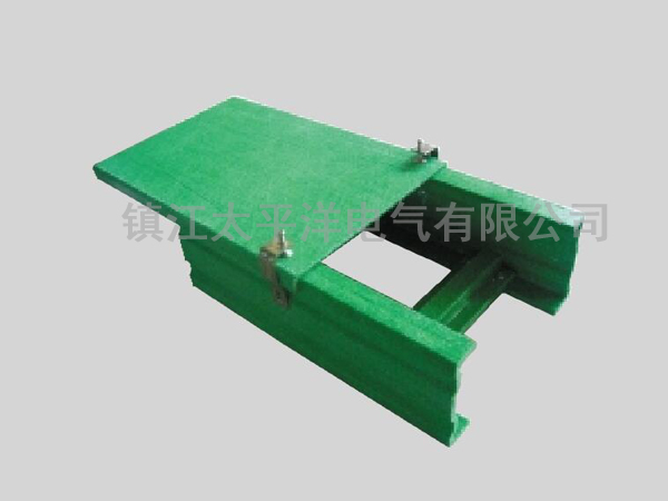 玻璃(li)鋼梯(ti)式橋(qiao)架