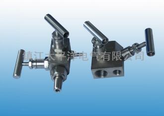 儀(yi)表閥門(men)采用的(de)是什麽(me)調節器(qi)